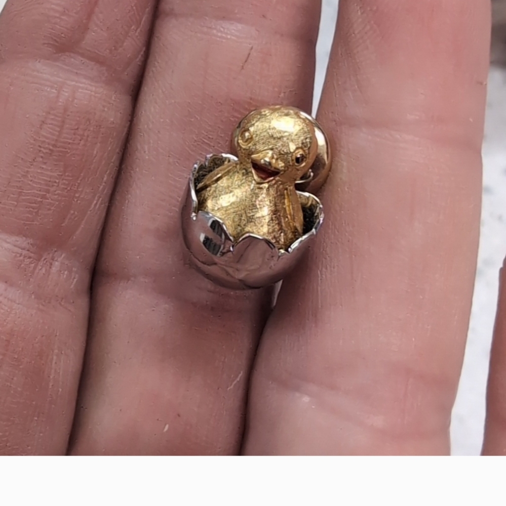 Vintage Gold and Silver Avon Duckling Pin